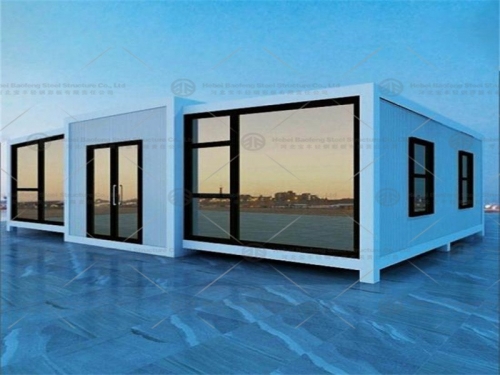expandable house