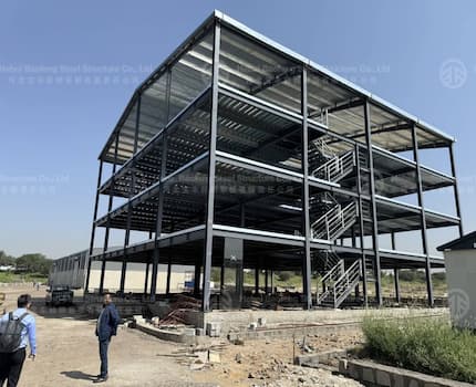 Four-story steel structure warehouse in the Maldives